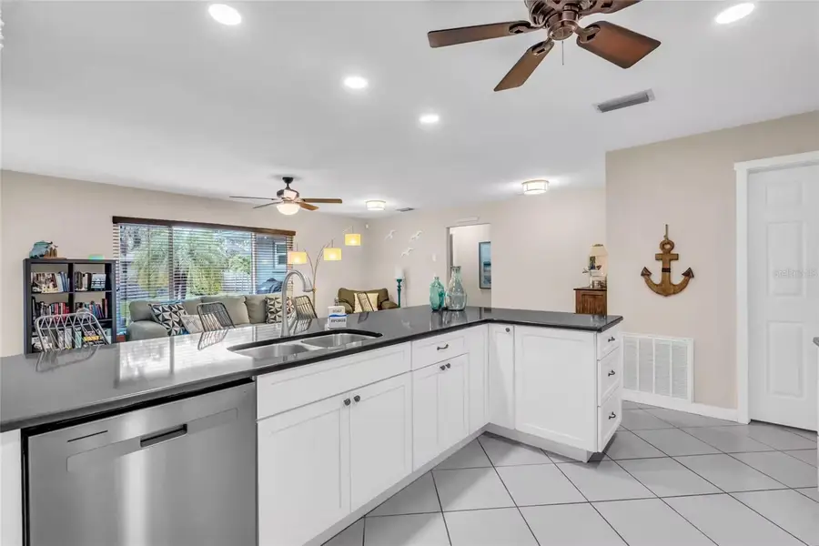 8402 14th Avenue Nw, Bradenton, FL 34209 - #3