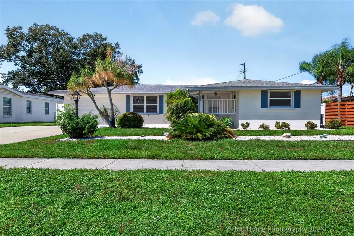 3141 Regatta Circle, Sarasota, FL 34231 - #1