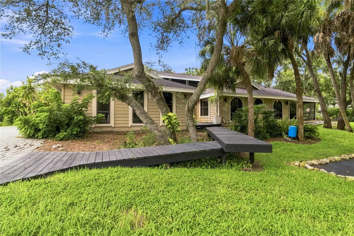 902 Drakeswood Court, Sarasota, FL 34232 - #1