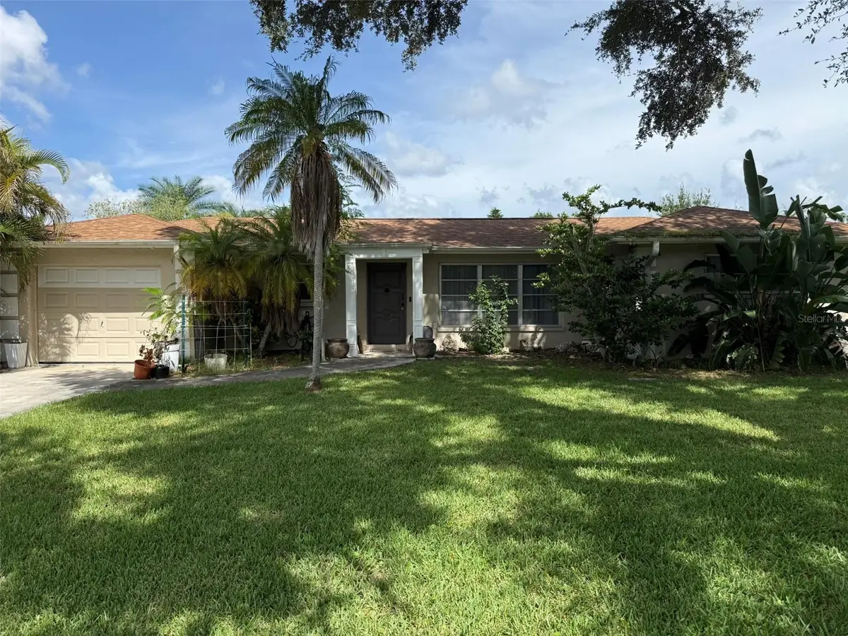 4951 Sawyer Road, Sarasota, FL 34233 - #1