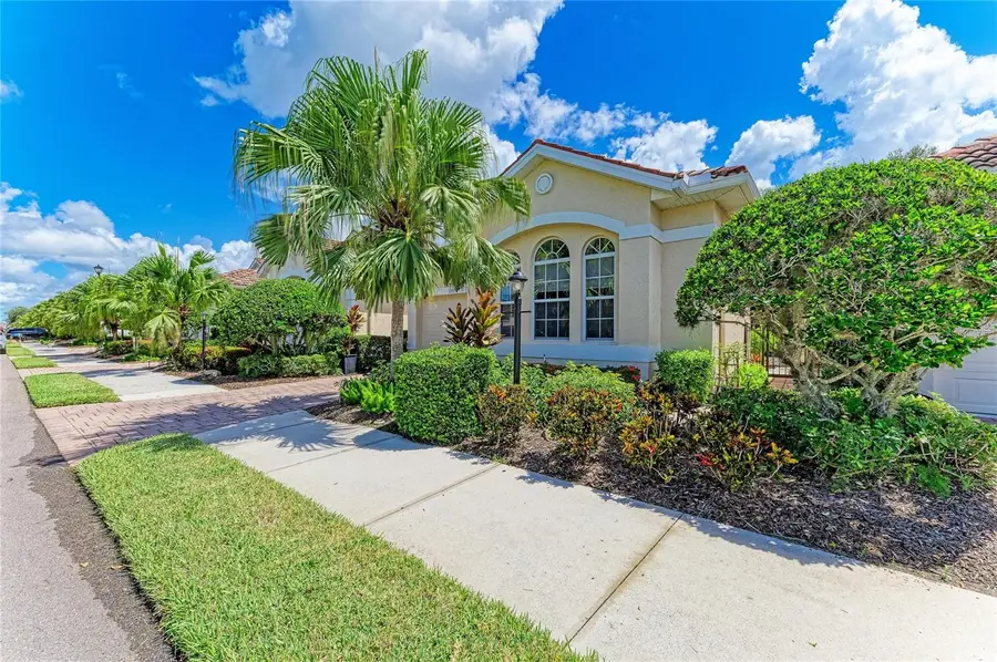 7751 33rd Street E, Sarasota, FL 34243 - #3