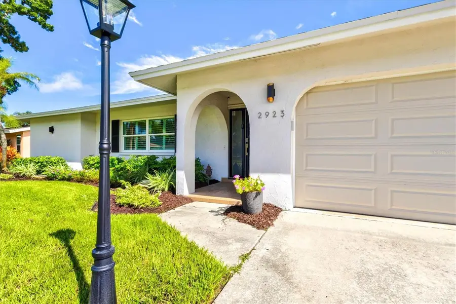 2923 Concord Street, Sarasota, FL 34231 - #2