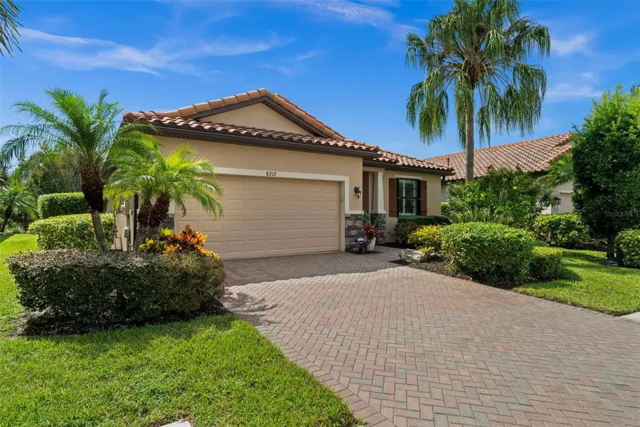 8212 36th Street E, Sarasota, FL 34243 - #2