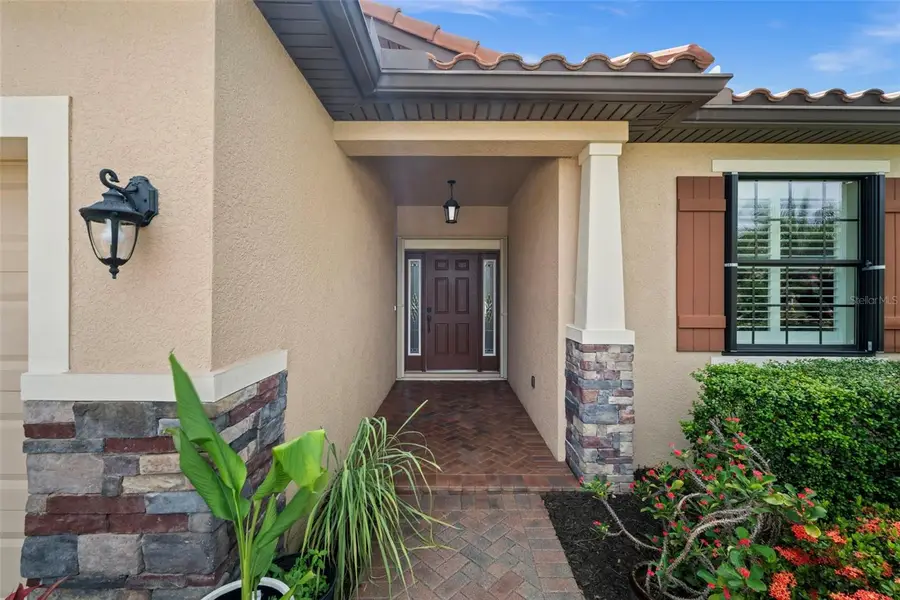8212 36th Street E, Sarasota, FL 34243 - #3