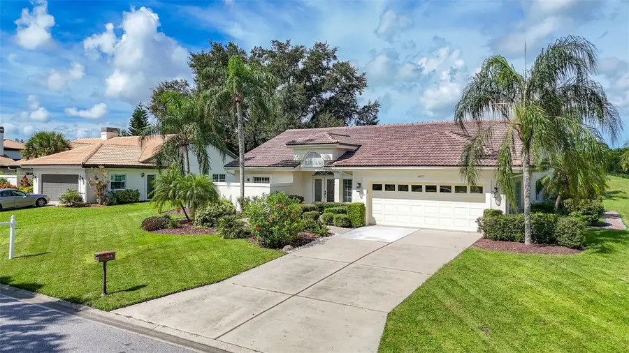4415 Highland Oaks Circle, Sarasota, FL 34235 - #2