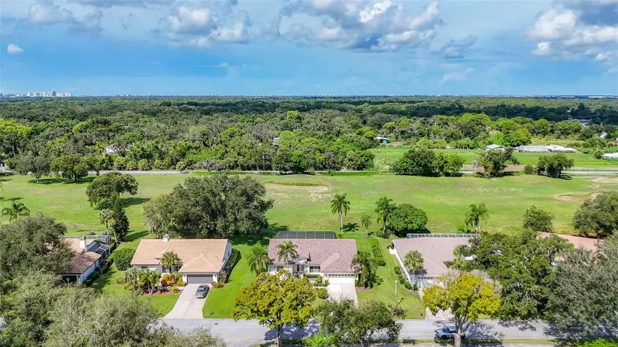 4415 Highland Oaks Circle, Sarasota, FL 34235 - #3