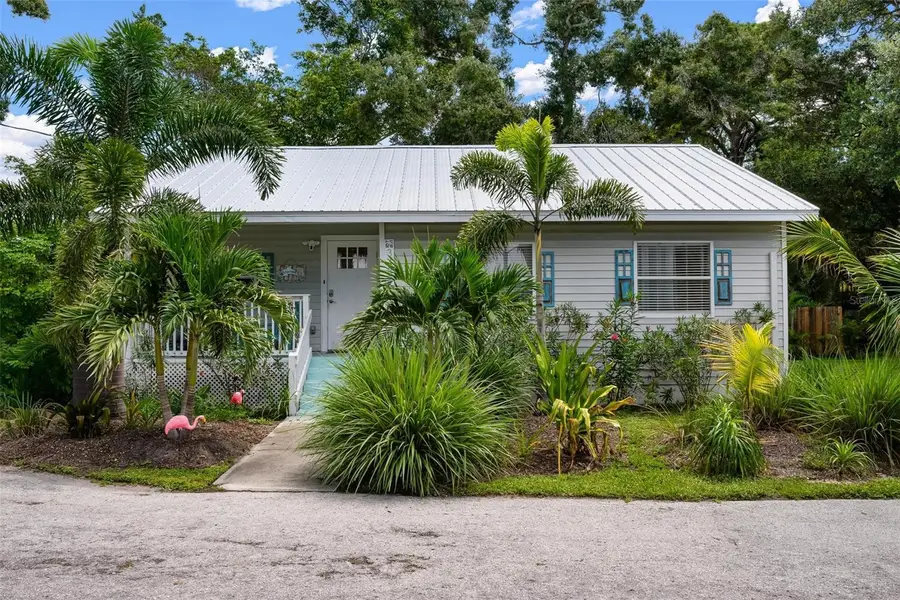 3476 Winton Avenue, Sarasota, FL 34234 - #3
