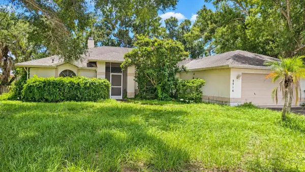 3714 Pond View Lane, SARASOTA, FL 34235