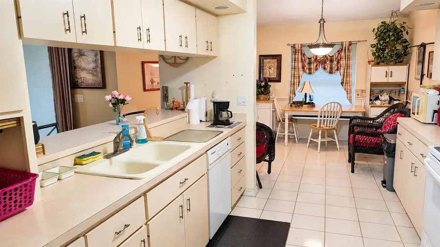 3714 Pond View Lane, Sarasota, FL 34235 - #3