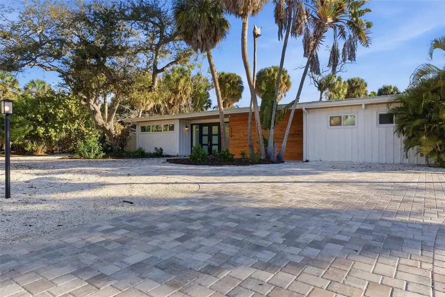 4879 Commonwealth Drive, Sarasota, FL 34242 - #2