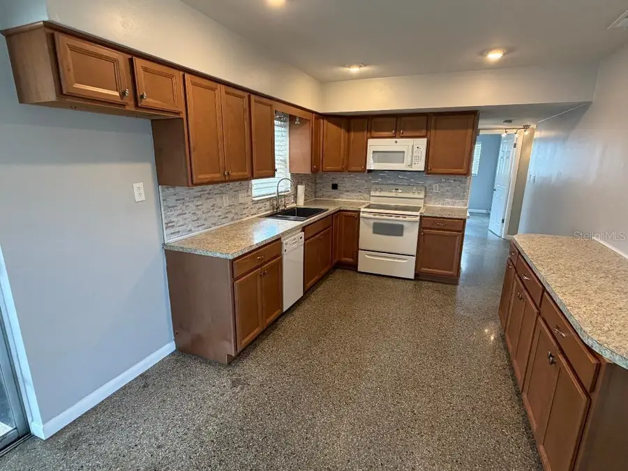 6017 43rd Avenue N, Saint Petersburg, FL 33709 - #2