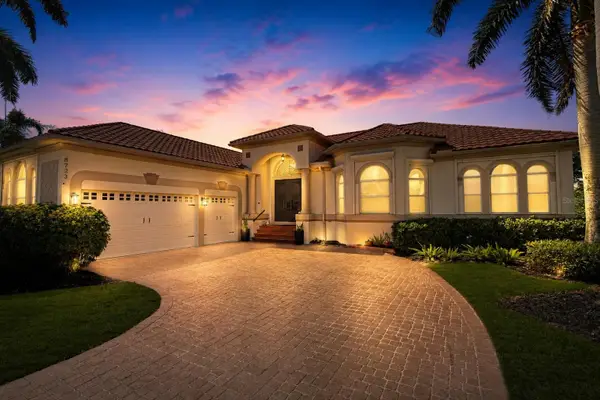 8723 S Lake Circle, FORT MYERS, FL 33908