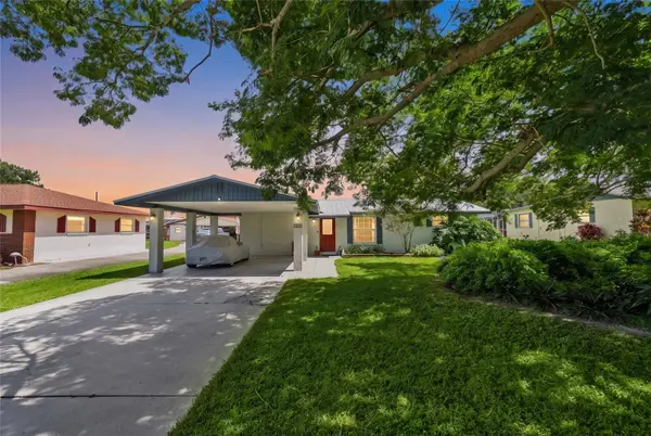 142 2nd Avenue, NOKOMIS, FL 34275