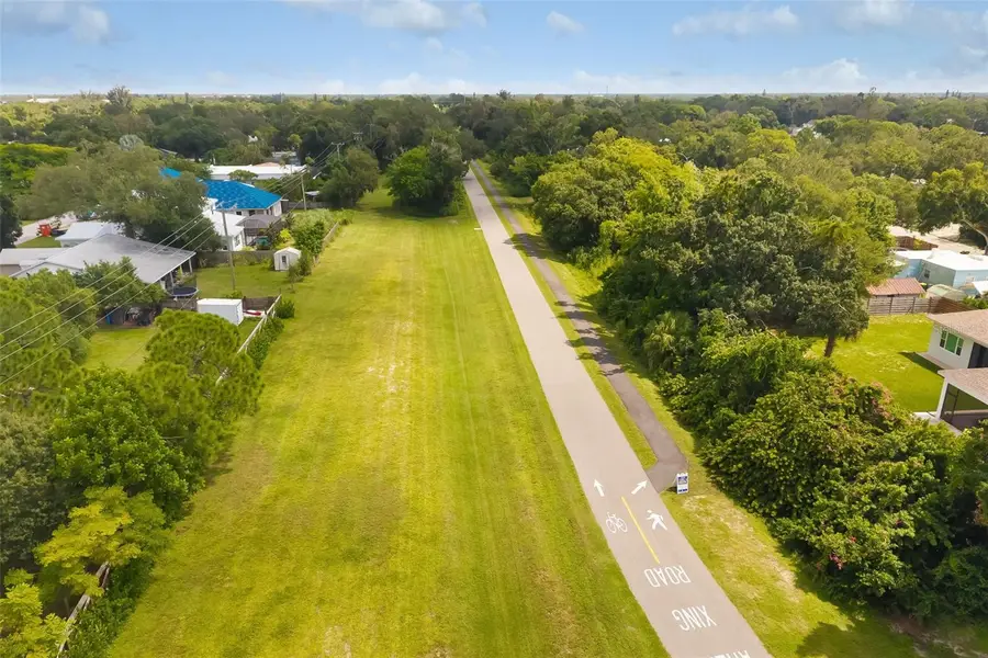 615 S Shade Avenue, Sarasota, FL 34237 - #3