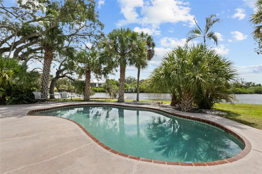 5381 Palos Verdes Drive, Sarasota, FL 34231 - #2