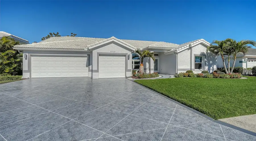 6948 Stetson Street Circle, Sarasota, FL 34243 - #2