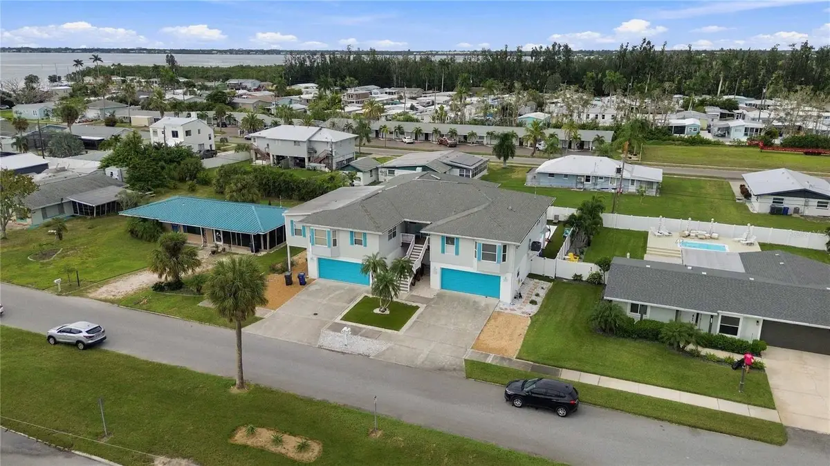 3711 118th Street W, Bradenton, FL 34210 - #1