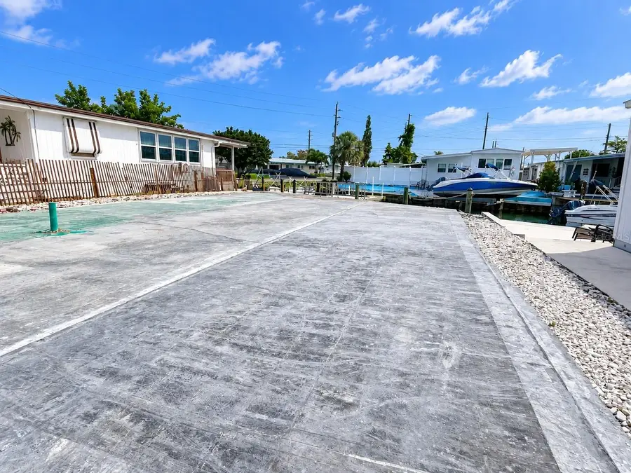6905 W Bayou Lane, Bradenton, FL 34207 - #2