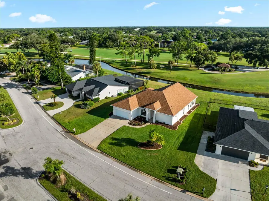 5121 Palm Aire Drive, Sarasota, FL 34243 - #3