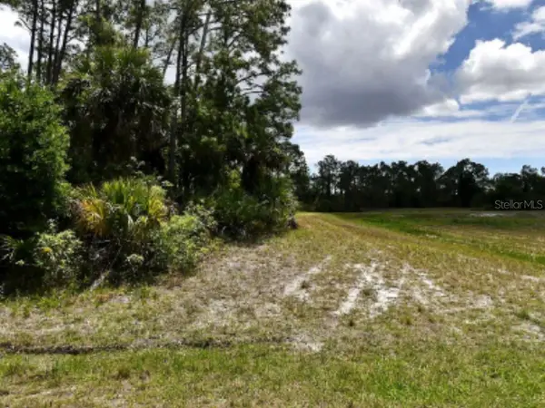 Mohegan Avenue, NORTH PORT, FL 34288
