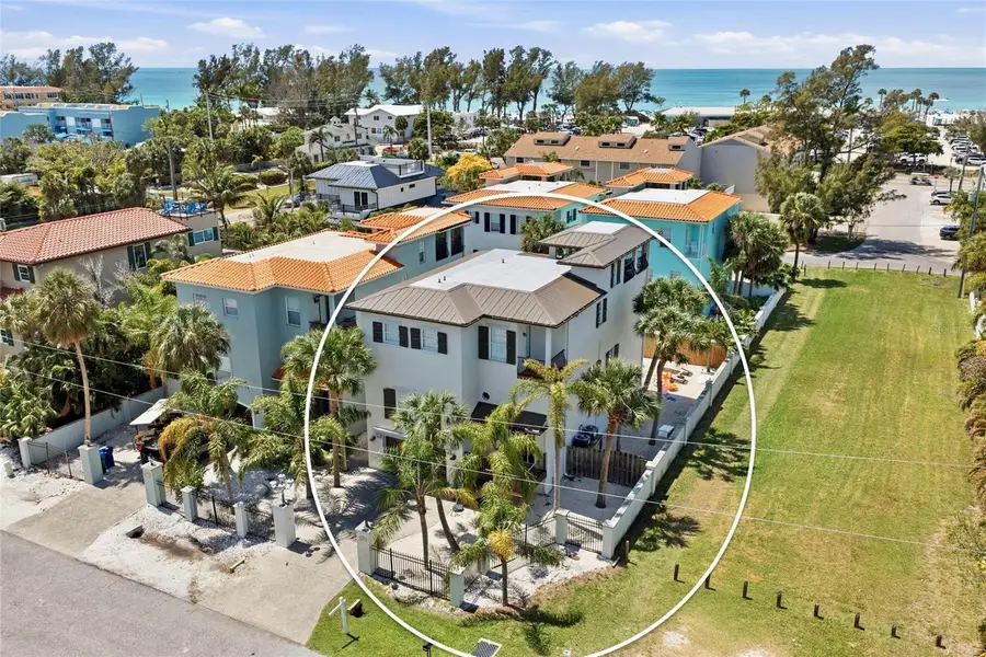 4006 5th Avenue, Holmes Beach, FL 34217 - #2
