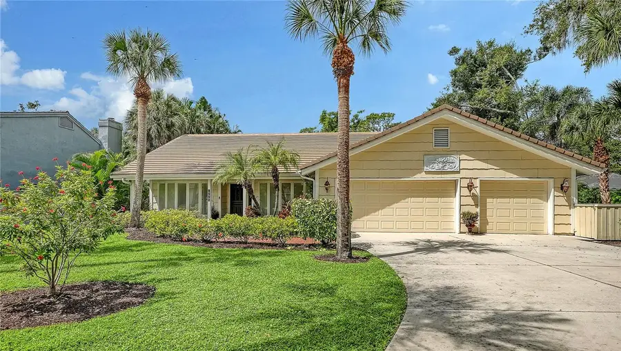 4887 Peregrine Point Circle E, Sarasota, FL 34231 - #2