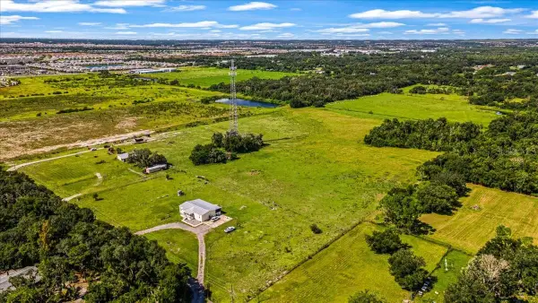 1703 Zipperer Road, BRADENTON, FL 34212