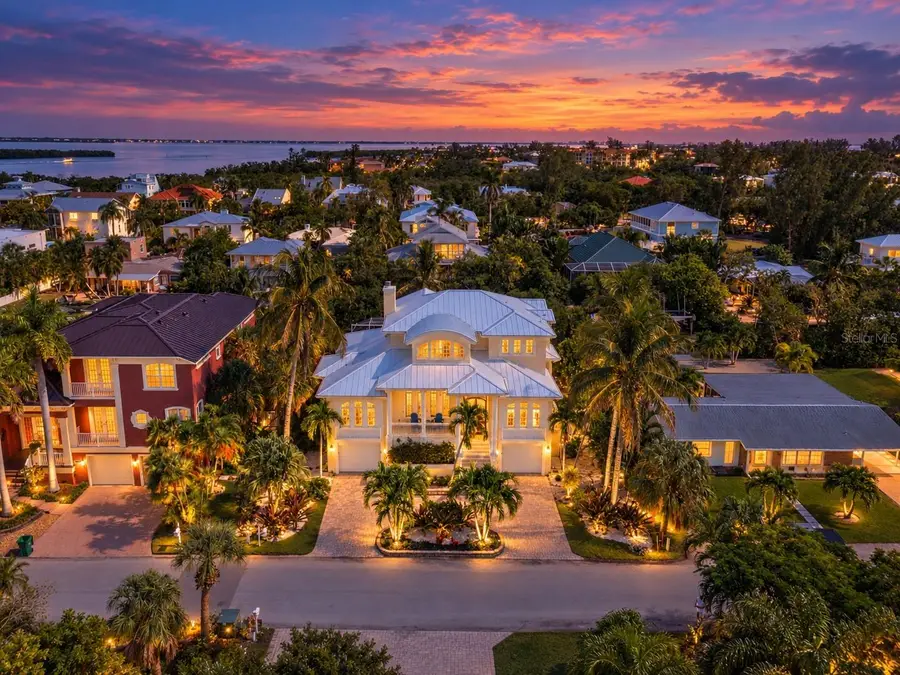 550 Norton Street, Longboat Key, FL 34228 - #2