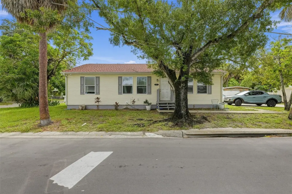 521 12th Avenue W, Bradenton, FL 34205 - #1