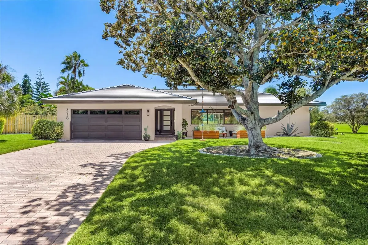 3620 Pembrook Dr, Sarasota, FL 34239 - #1