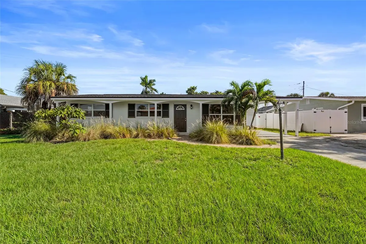 2815 Bay Drive, Bradenton, FL 34207 - #1