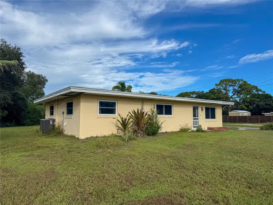 1205 Sunset Avenue, Nokomis, FL 34275 - #2