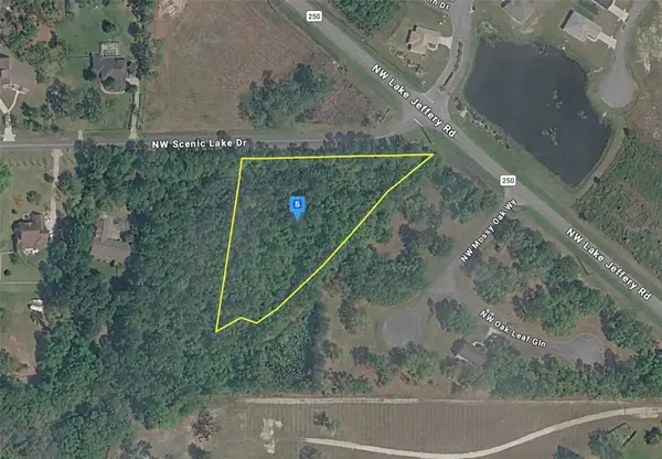 200 NW Scenic Lake Drive, LAKE CITY, FL 32055