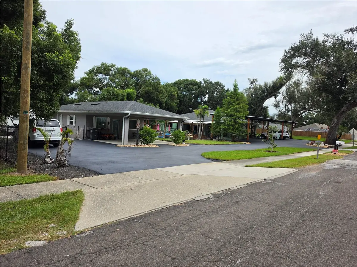 390 Henderson Avenue, Seffner, FL 33584 - #1