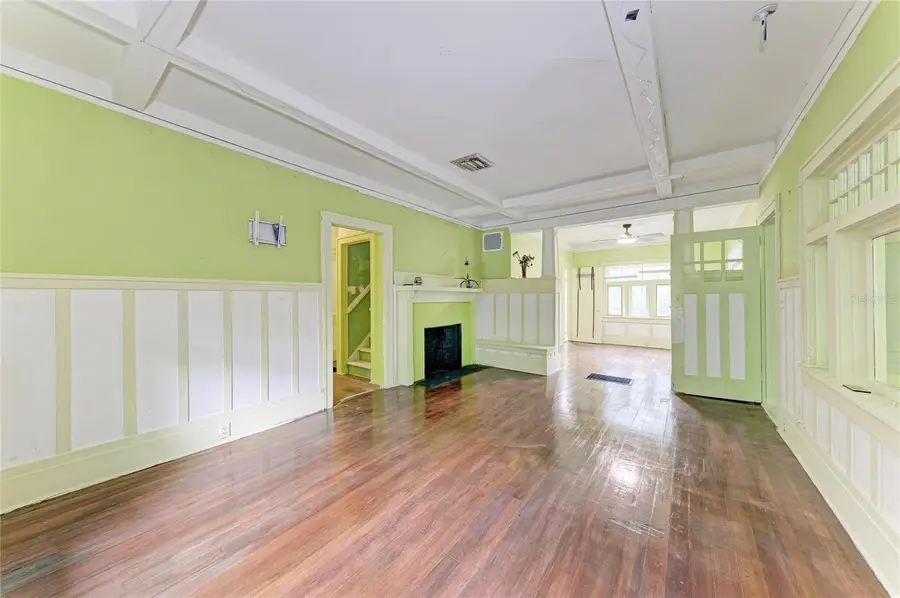 1005 16th Avenue S, Saint Petersburg, FL 33705 - #3