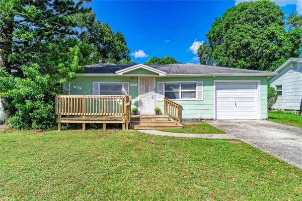 5271 43rd Terrace N, ST PETERSBURG, FL 33709
