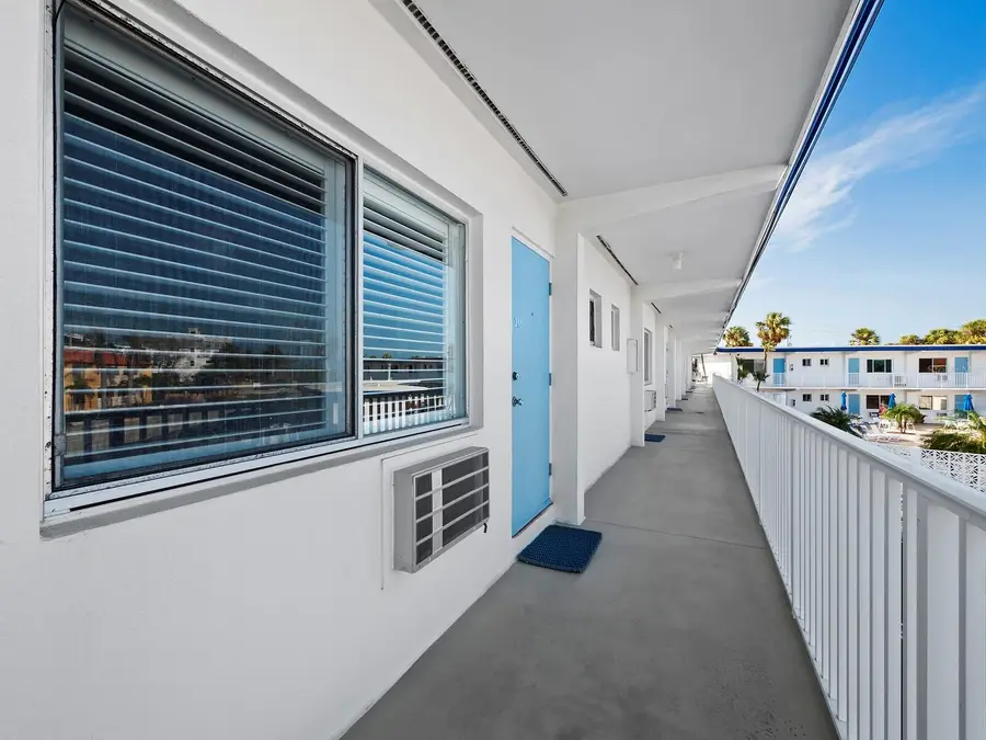 475 Benjamin Franklin Drive #215, Sarasota, FL 34236 - #2