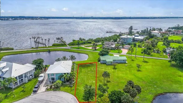 71 Island Court, TERRA CEIA, FL 34250