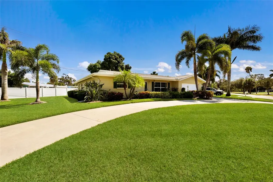 3003 Gulf Gate Drive, Sarasota, FL 34231 - #3
