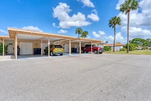 2905 51st Avenue W, BRADENTON, FL 34207