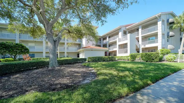 9330 Clubside Circle #3110, SARASOTA, FL 34238