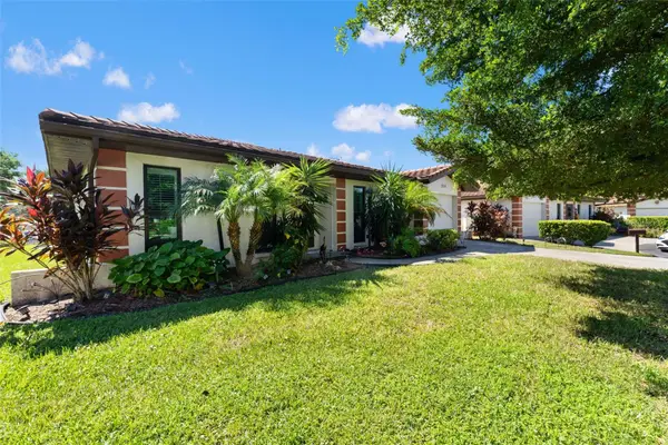 3004 Vivienda Drive, BRADENTON, FL 34207