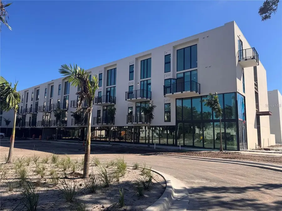 2170 Robinhood Street #A1-302, Sarasota, FL 34231 - #2