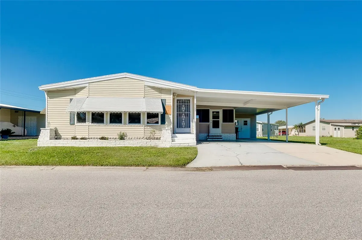 8905 34th Avenue E, Palmetto, FL 34221 - #1