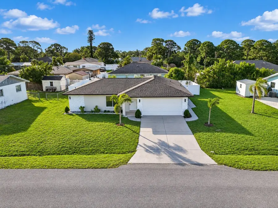 1461 Royal Road, Venice, FL 34293 - #2