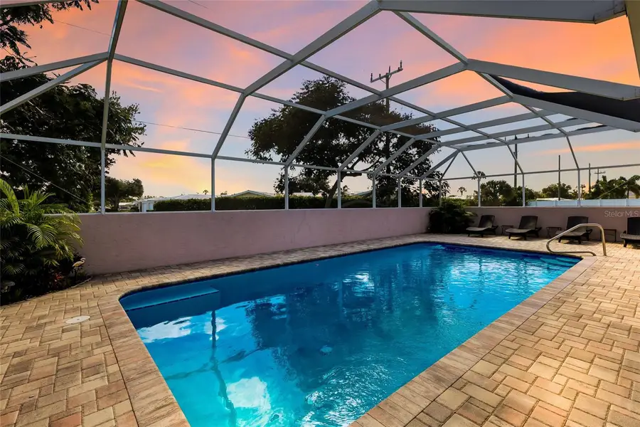 3327 S Lockwood Ridge Road, Sarasota, FL 34239 - #2