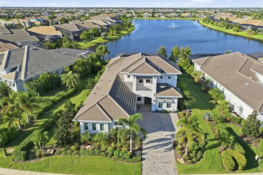 8281 Pavia Way, Lakewood Ranch, FL 34202 - #3