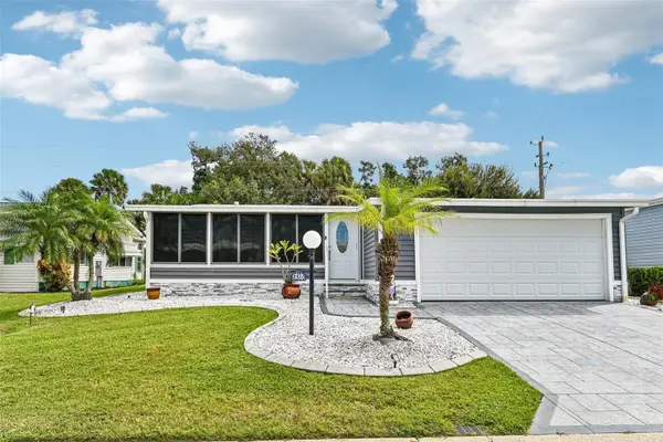8510 Countess Avenue Circle, PALMETTO, FL 34221