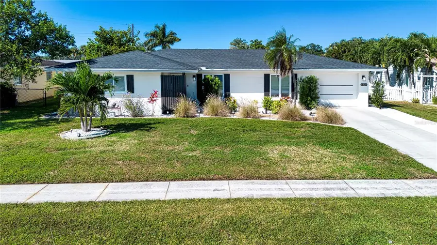 6926 Antigua Place, Sarasota, FL 34231 - #2