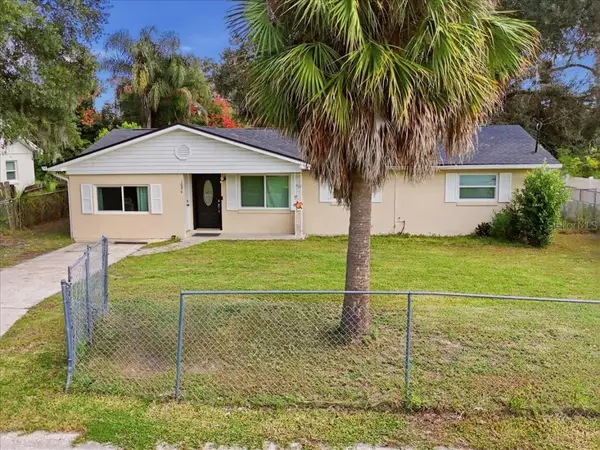 1096 Carefree Cove Drive, WINTER HAVEN, FL 33881